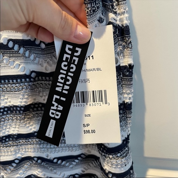 NWT DESIGN LAB DRESS - Picture 3 of 3